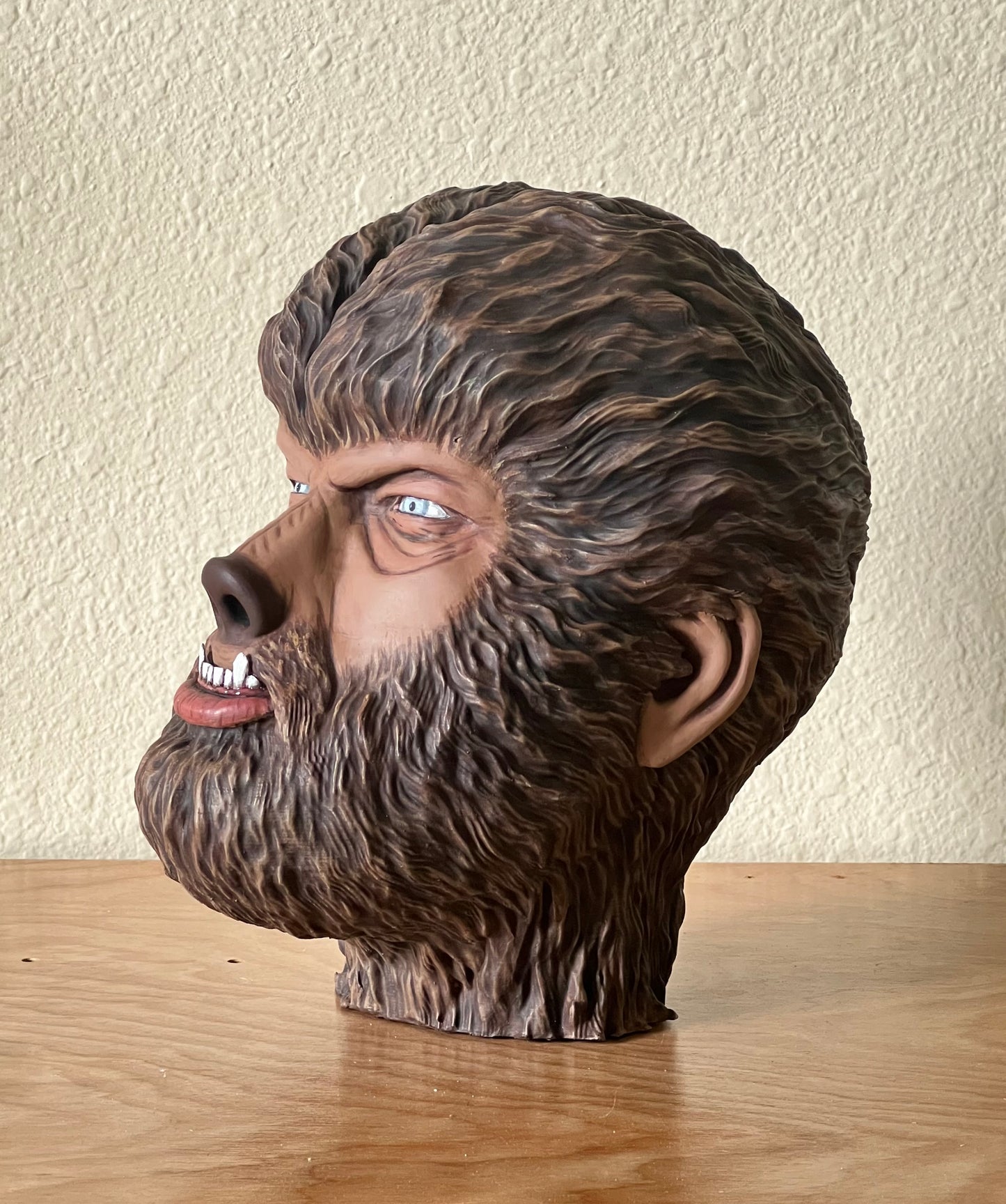 Hand-painted Classic Wolfman head-horror decor