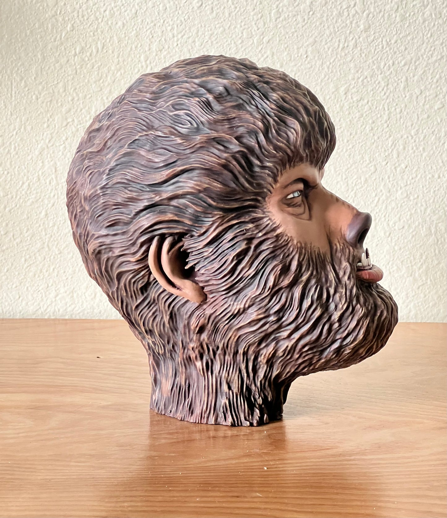 Hand-painted Classic Wolfman head-horror decor