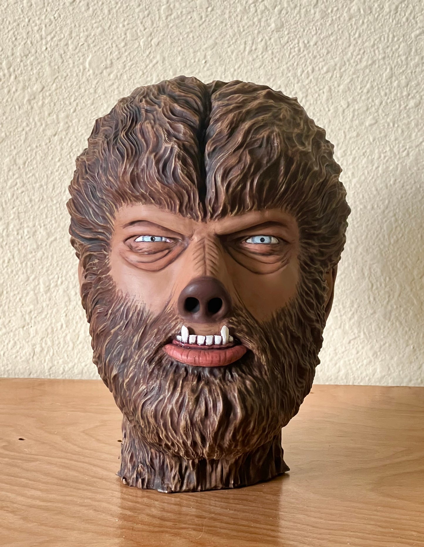 Hand-painted Classic Wolfman head-horror decor