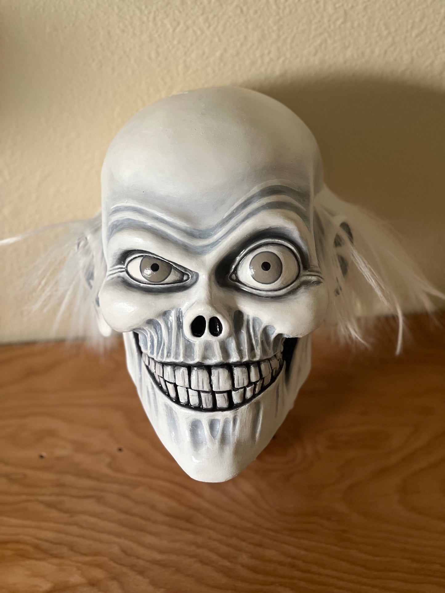 9 1/2” Hatbox Ghost inspired prop head